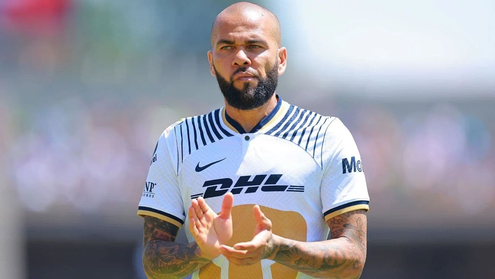 ¿Se va de Pumas? Dani Alves llego a unos Pumas que pintaban para campeón pero todos los humillan.