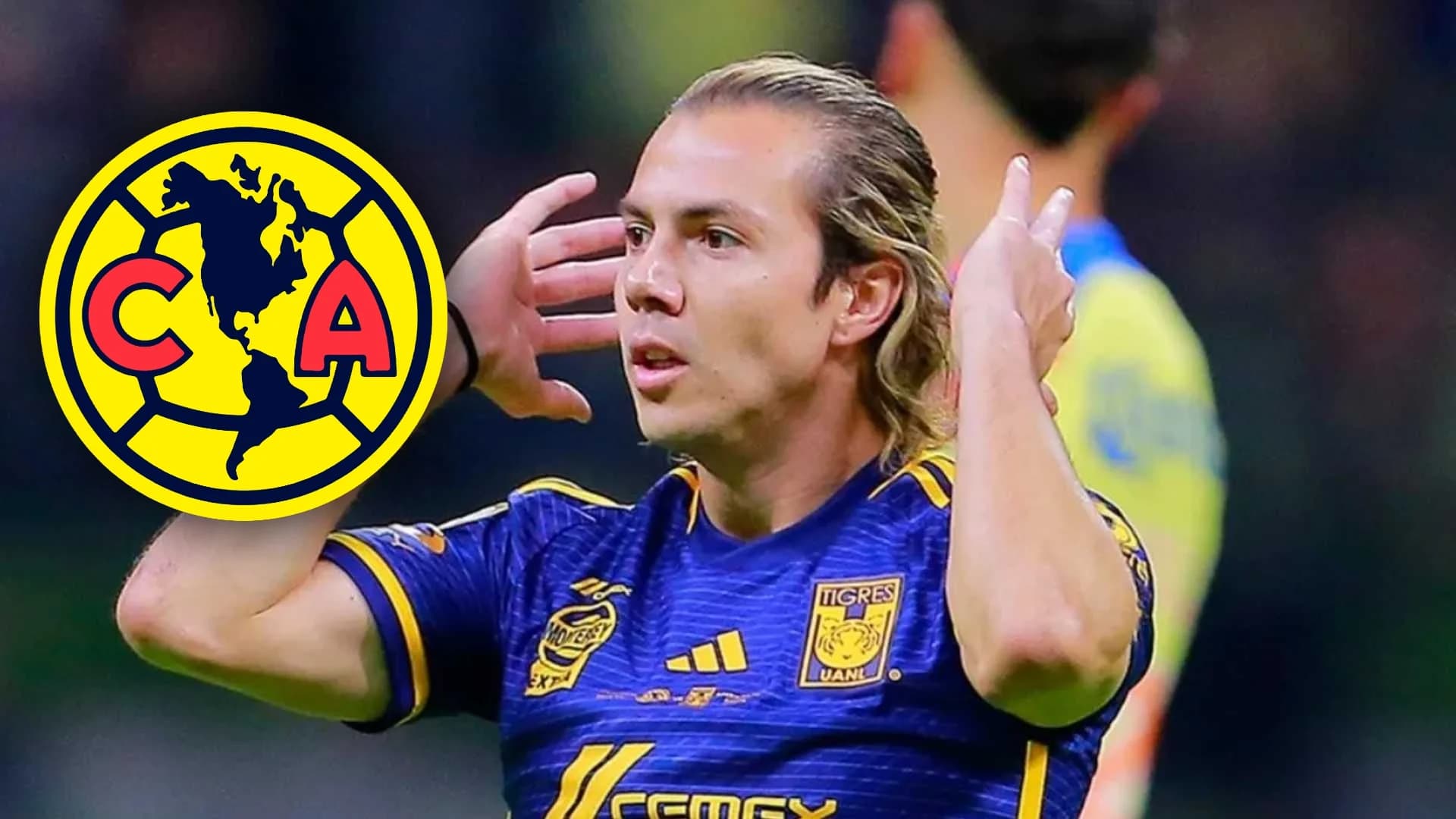 Sebastián Córdova en Tigres lamentando un gol fallido