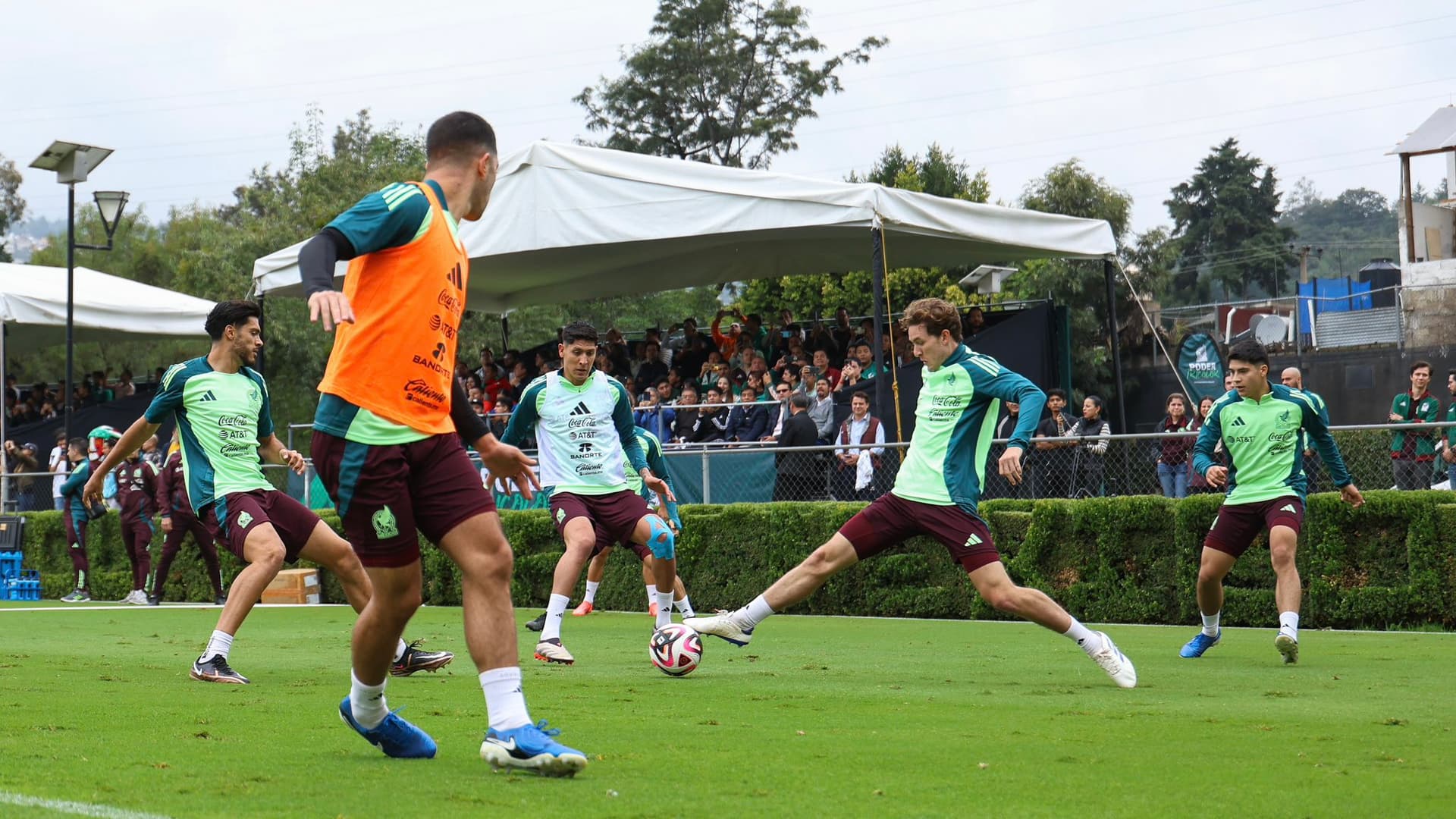 Selección Mexicana en un entrenamiento (Foto: @miseleccionmx)