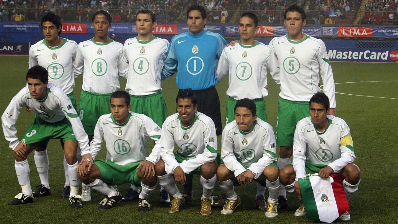 Sergio "Mochis" Arias se retiró del futbol prematuramente, pero sigue ligado a este deporte.