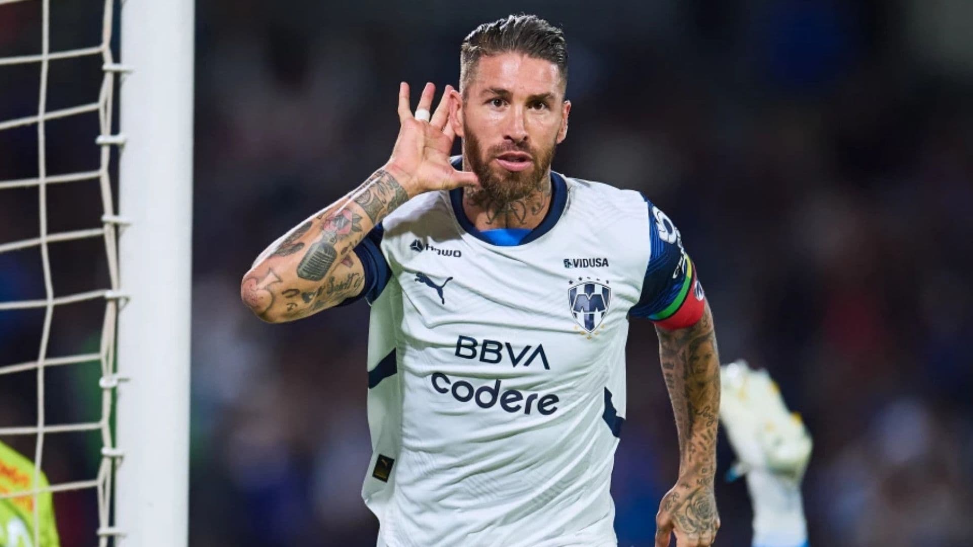 Sergio Ramos después de marcar gol en C.U. (Foto: Mexsport)