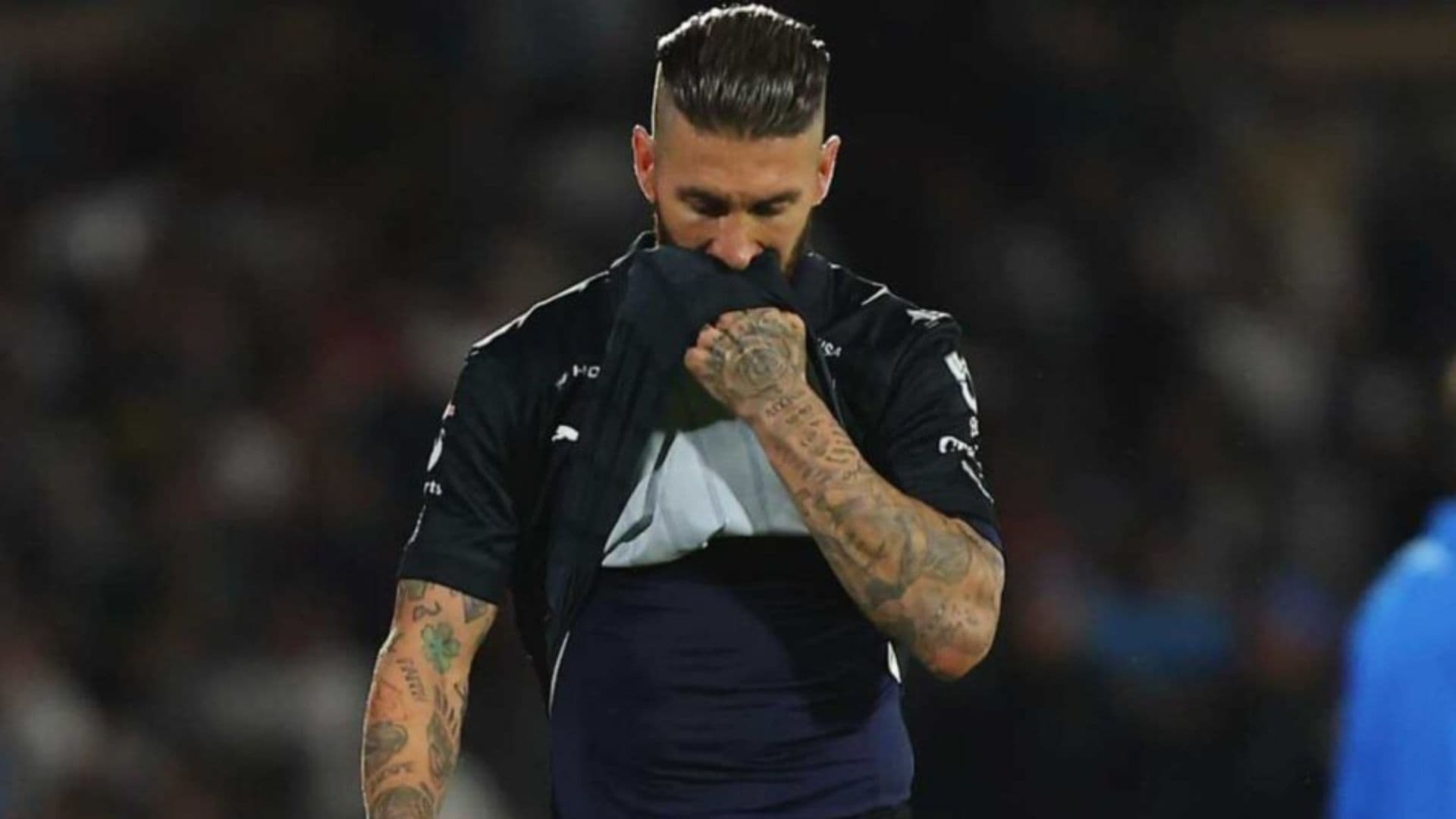 Sergio Ramos sufre expulsión contra Pumas (Foto: Mexsport)