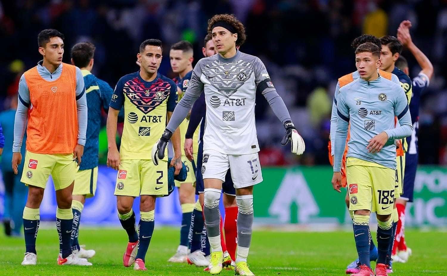Si América queda eliminado del Apertura 2021, jugadores como Nicolás Benedetti, Leo Suárez, Renato Ibarra, Roger Martínes y Mario Osuna se irían del equipo.