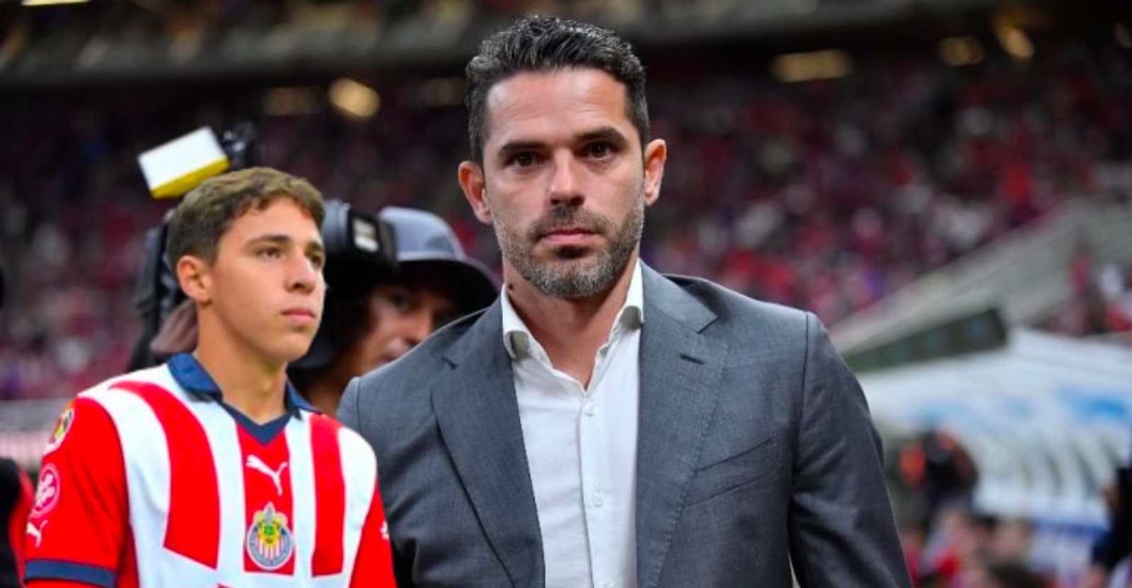 Sorpresa en Chivas, el Plan B que tendría Gago si Mateo Chávez sigue fallando
