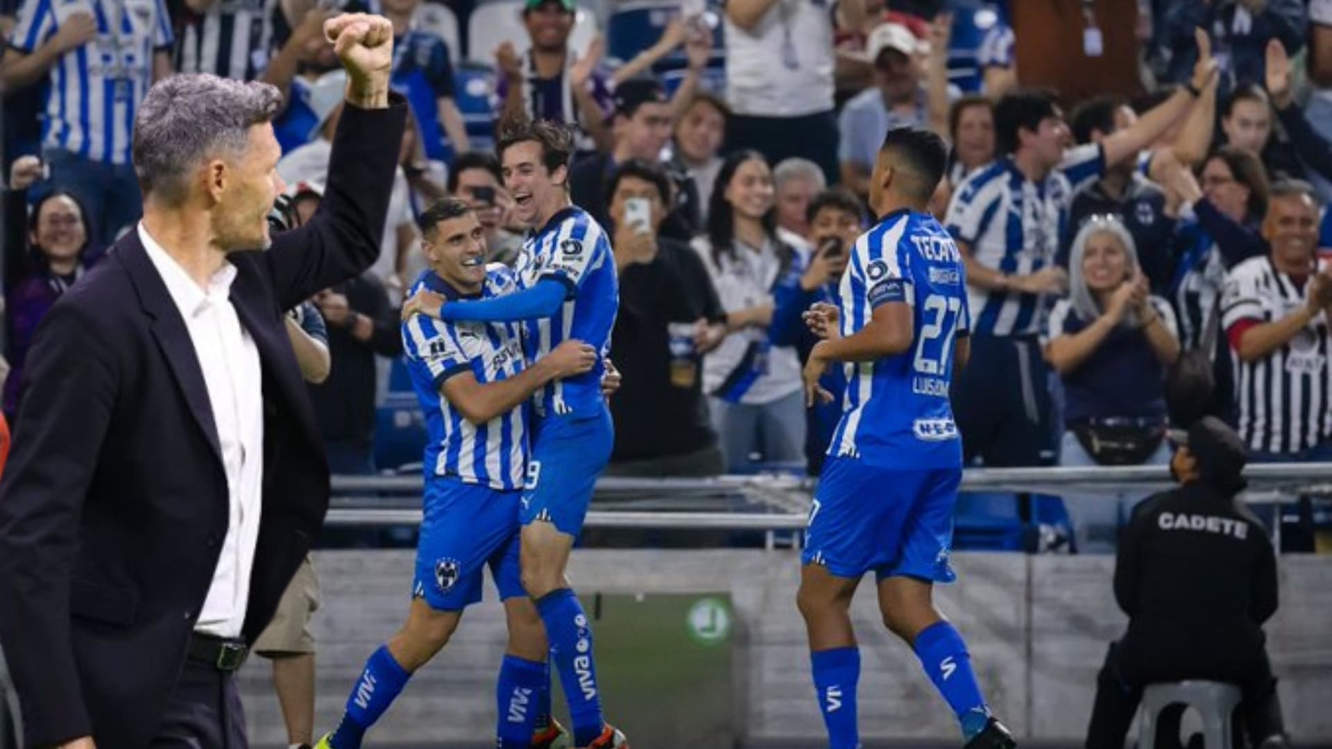 Tiene 21 años, su padre jugó en Tigres y ahora llegó a Rayados tras impresionar a Ortiz