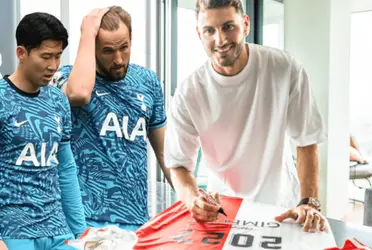 Tottenham buscaba Santiago Giménez y lo que hizo tras conocer la renovación del Chaquito