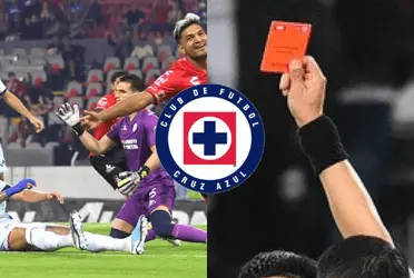 Un ex futbolista del Cruz Azul se fue del club por la puerta de atrás y hoy fue noticia por un escándalo en el fútbol chileno.