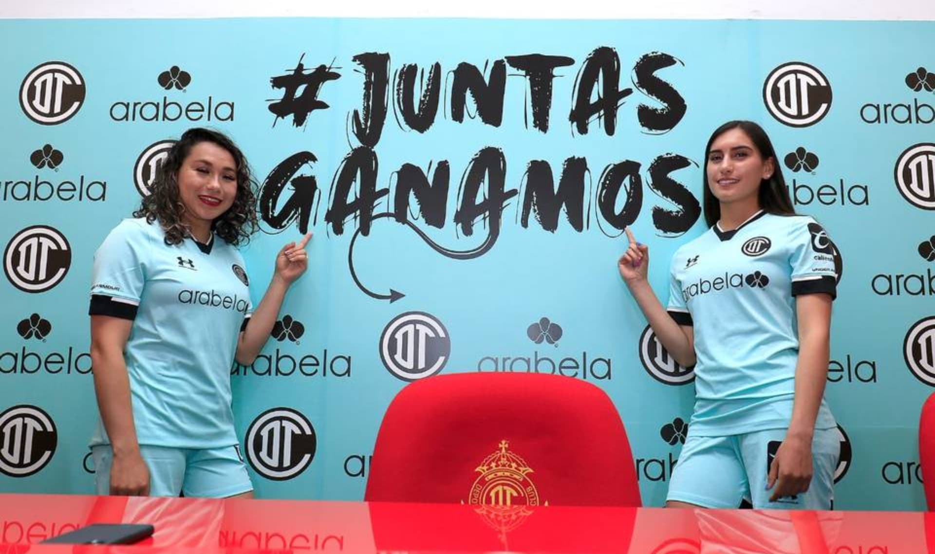 Un gran gesto de la directiva escarlata