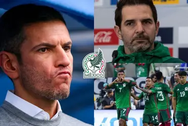 Un jugador Selección Mexicana que le da la espalda a Jaime Lozano, hubo intervención de la directiva
