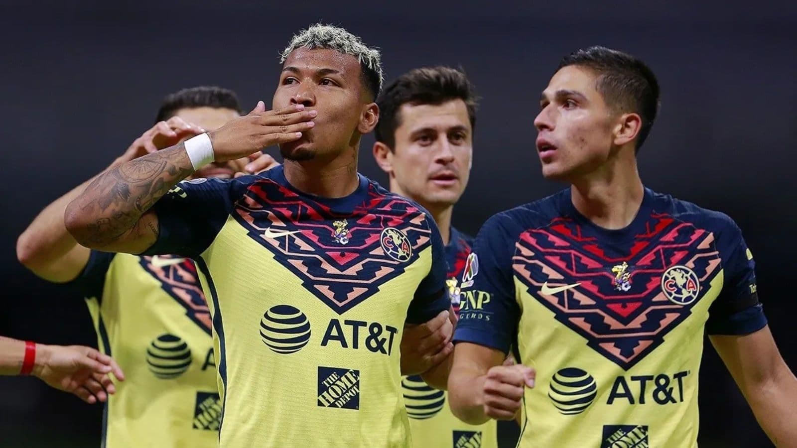 Un problema bastante serie en el tema de extranjeros existe en club América