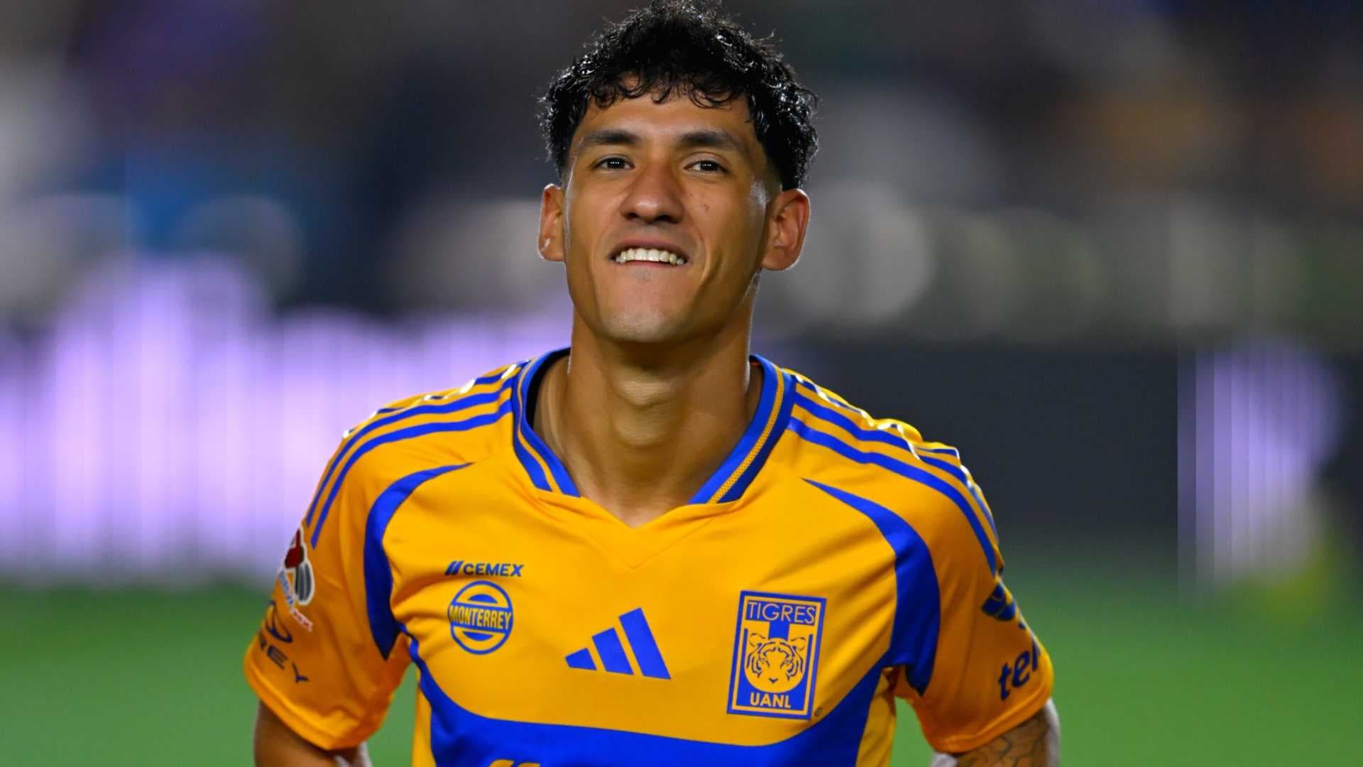 Uriel Antuna feliz en Tigres (Foto: MEXSPORT)