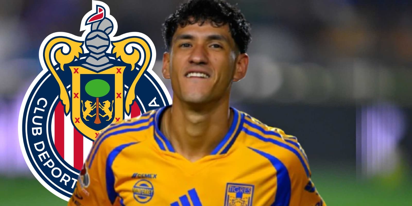 Uriel Antuna junto al escudo de Chivas / FOTO MEXSPORTS