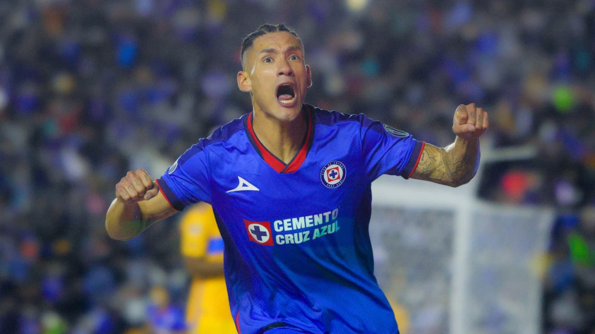 Uriel Antuna y la estrategia para que se quede un largo tiempo en Cruz Azul