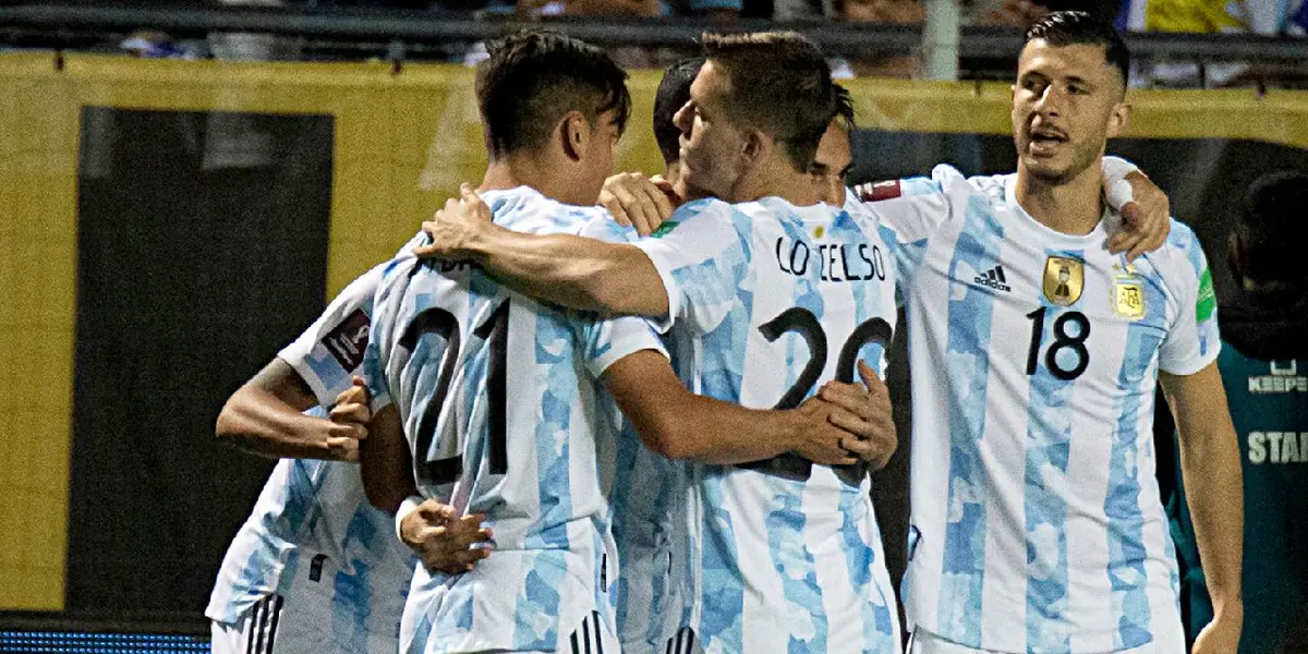 Uruguay se hunde en la tabla de las clasificatorias hacia el Mundial y perdió con Argentina. Los charrúas están en riesgo de no ir al próximo mundial. Entérate de como van la tabla a continuación