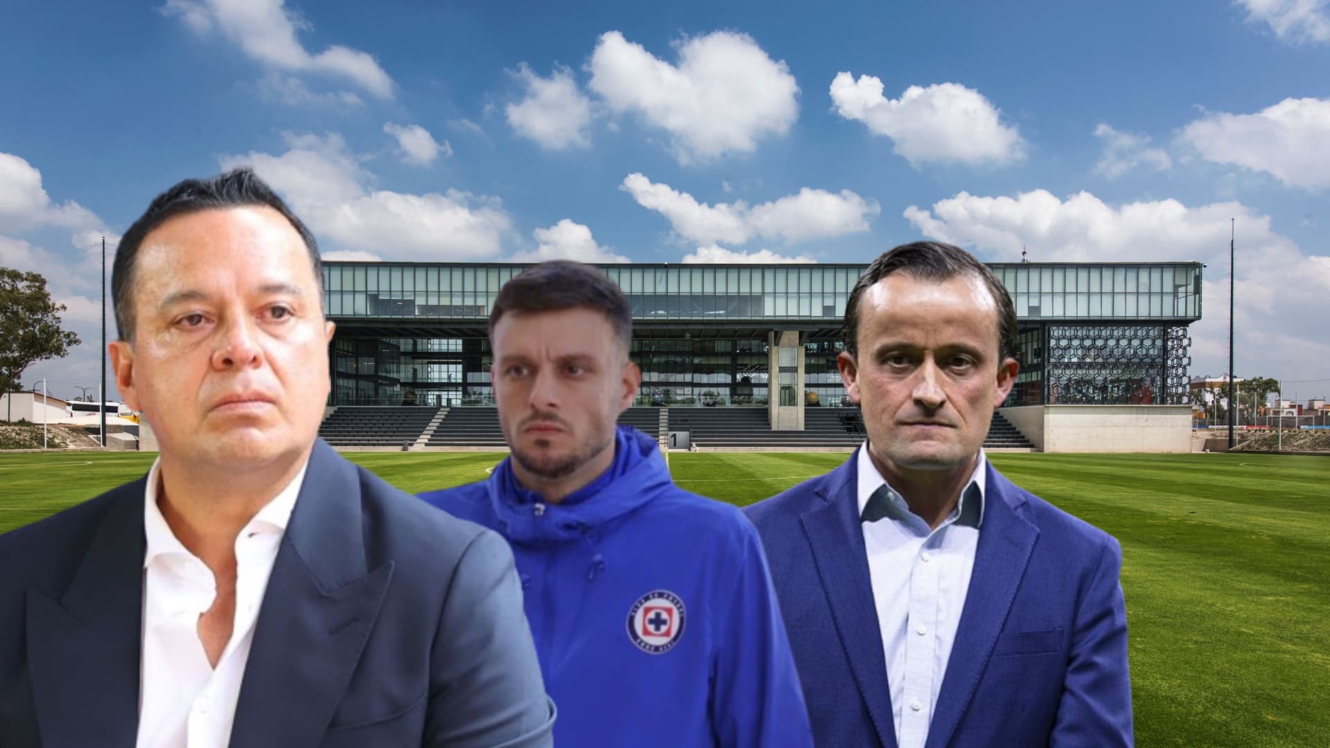 Víctor Velázquez con Anselmi y Mikel Arriola en la FEMEXFUT/FOTO El Futbolero