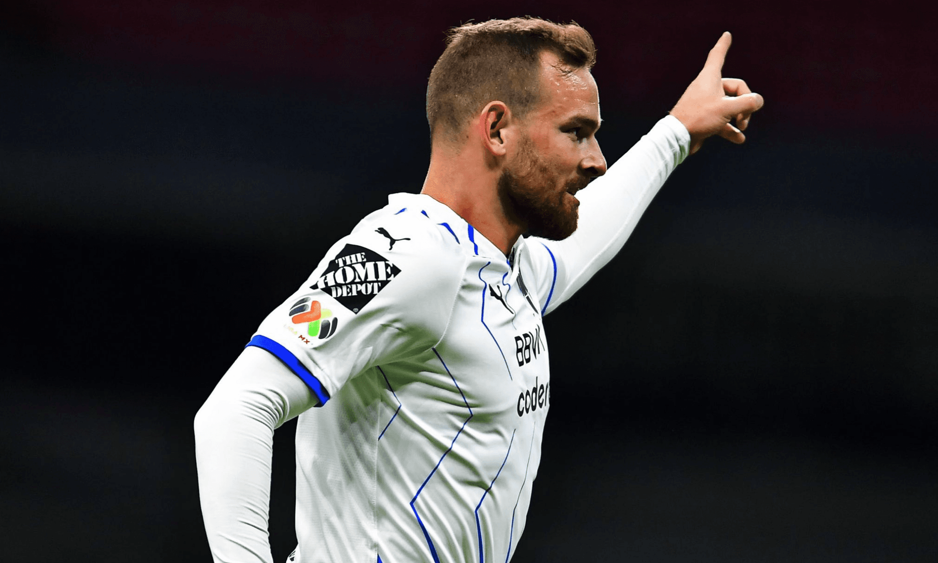 Vincent Janssen entró de cambió y anotó gol para sellar la victoria de Rayados ante Cruz Azul por 4-1