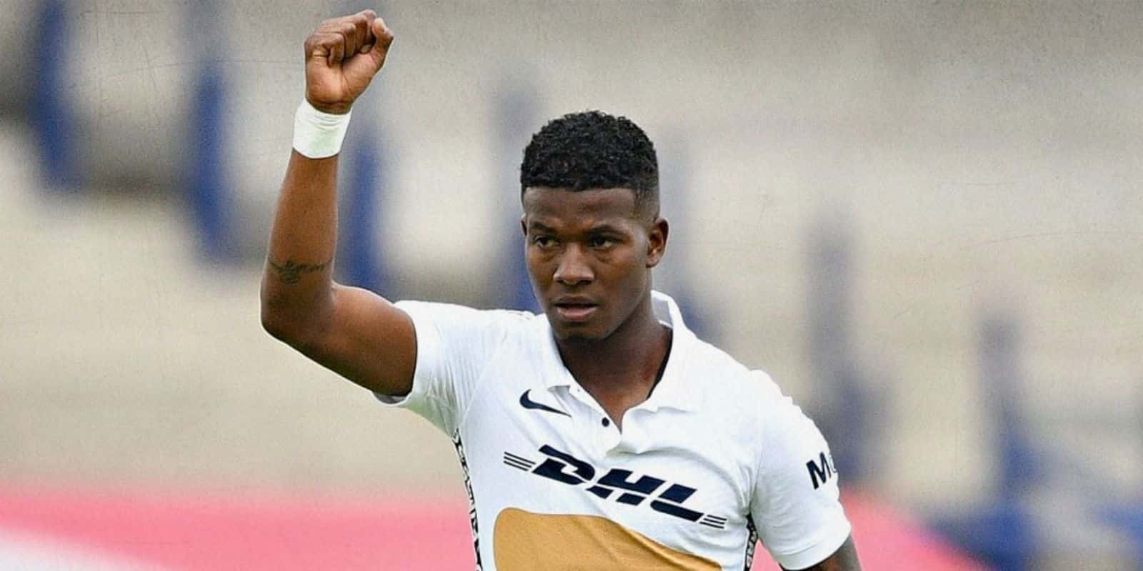 Washington Corzo no tuvo más oportunidades en Pumas como las hubiera querido.
