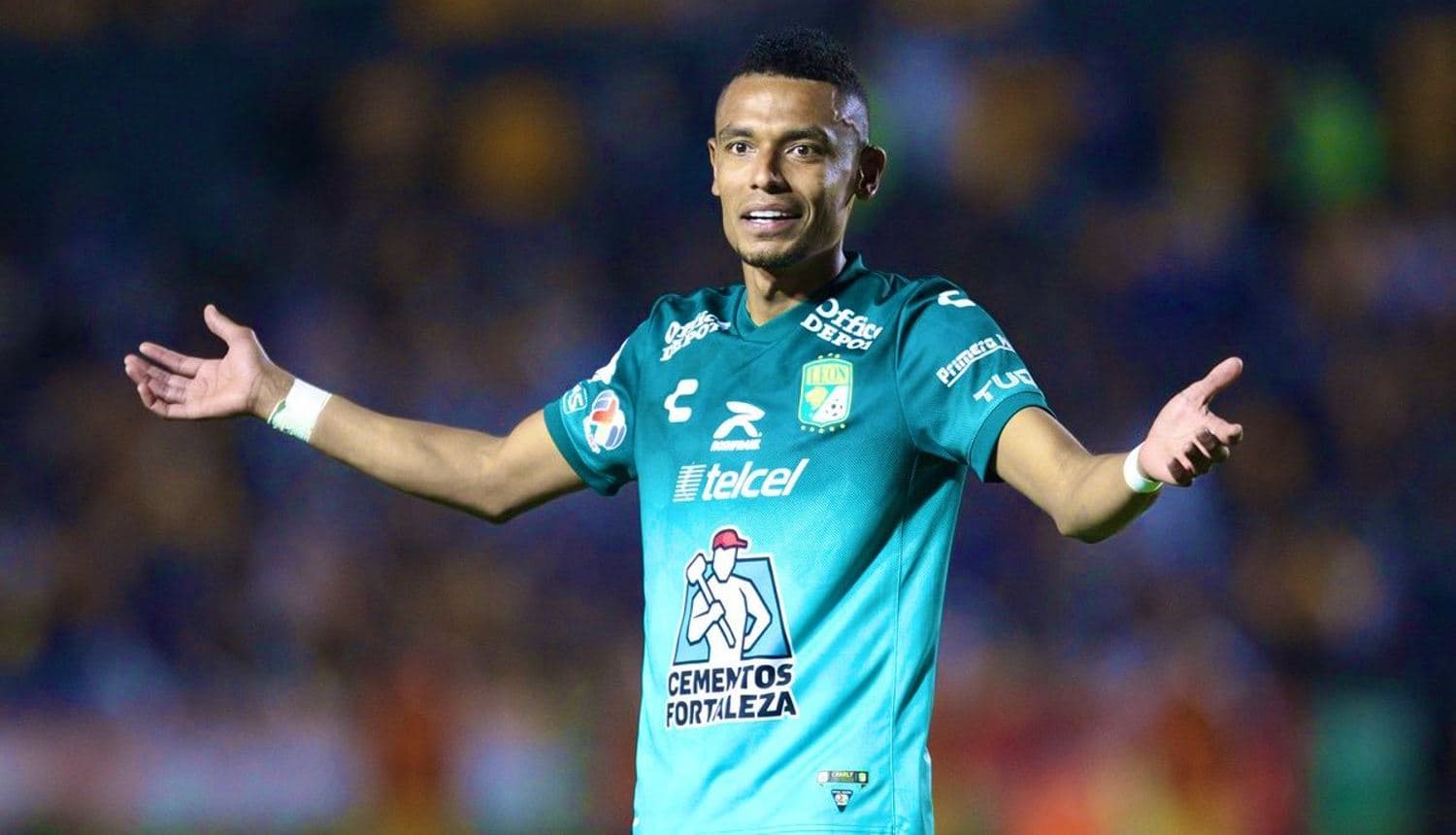 William Tesillo es un futbolista que podría encajar en el esquema de Solari, aunque no existe un aparente interés por el colombiano.