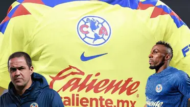 André Jardine junto a Julián Quiñones pensativo, jersey del América de fondo/ Foto Club América.