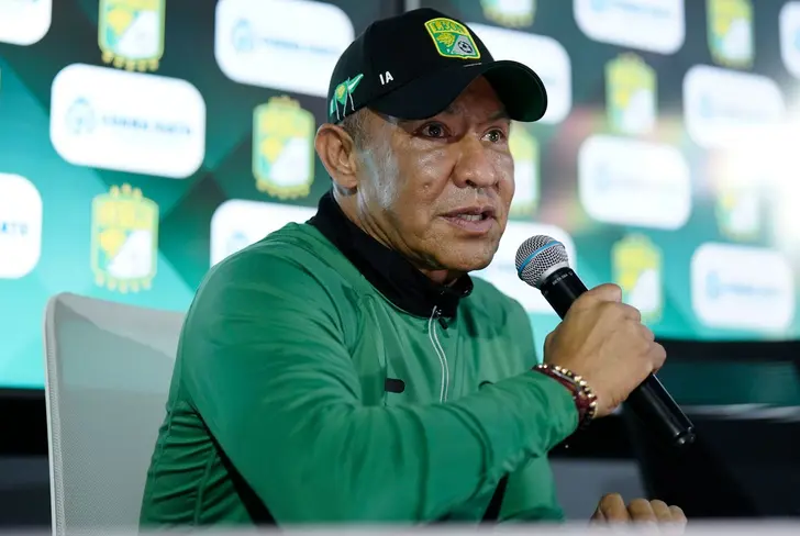 Ignacio Ambriz pidió el fichaje de Hugo Camberos en León