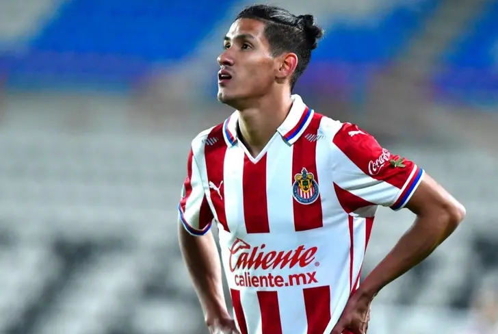 Antuna ganaba alrededor de 24 millones de pesos anuales en Chivas