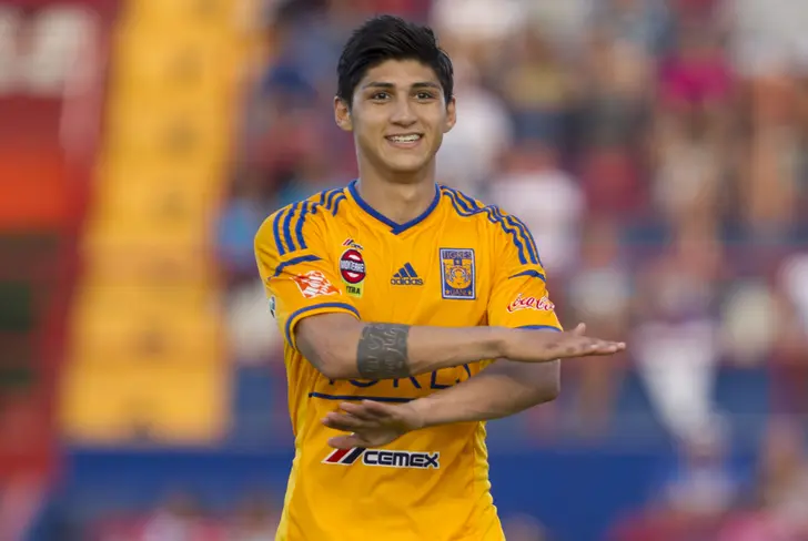 La polémica de la supuesta llegada de Pulido a Rayados radica en su pasado como jugador de Tigres