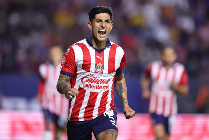 Guzmán fue el héroe de Chivas 