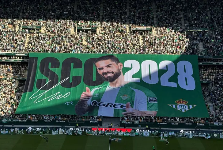 El brutal anuncio que planeó la directiva del Real Betis para formalizar la renovación de Isco Alarcón durante un partido.