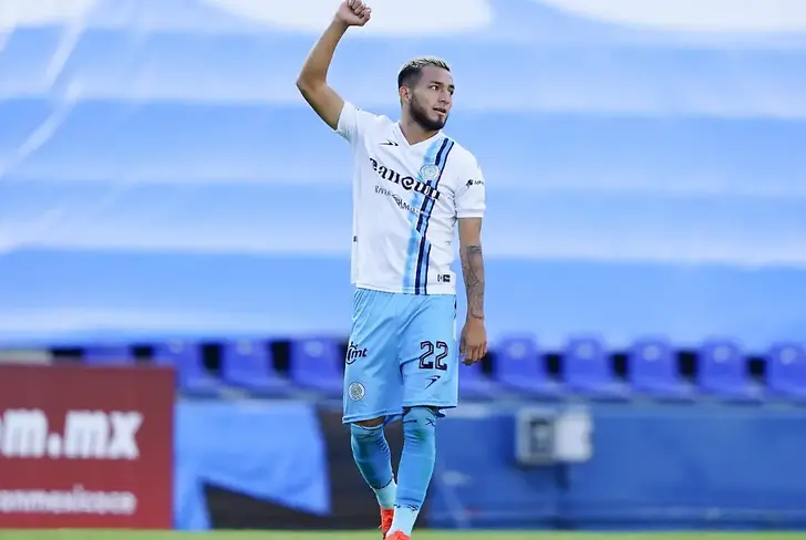 Han sido más de 3 equipos de la Liga de Expansión en los que ha jugado.