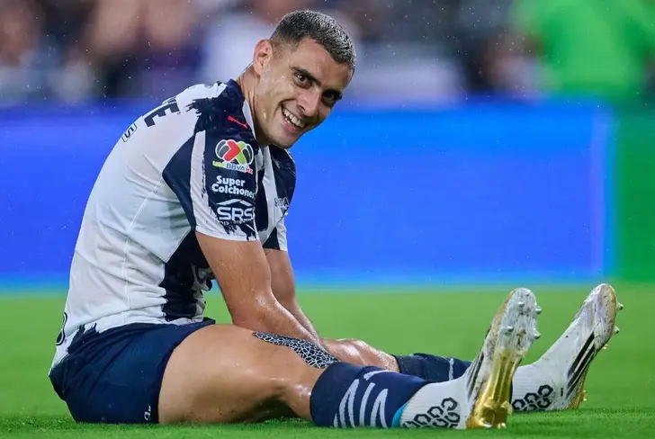 Rayados buscaría un nuevo delantero ante la posible salida de Berterame