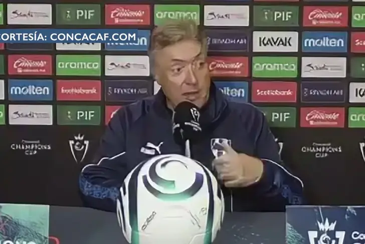 Domènec Torrent en rueda de prensa
