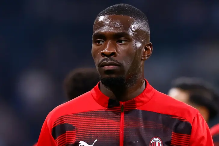 Fikayo Tomori apunta a ser una de las bajas del AC Milán para este verano