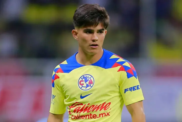 Bruce nunca recibió continuidad por Jardine y en Chivas, tampoco lució.