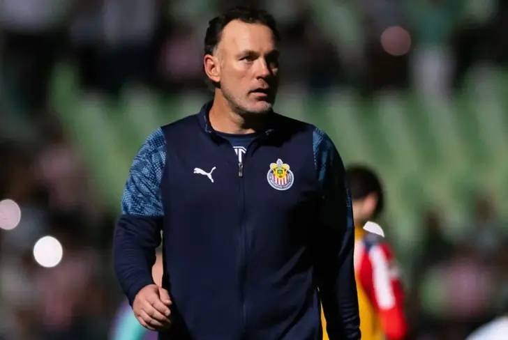 Milito buscará reforzar su línea defensiva en este mercado invernal