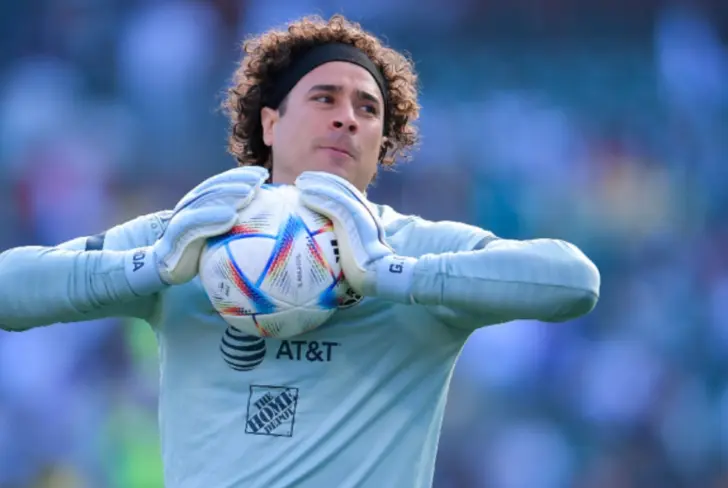 Guillermo Ochoa sería incluido en el Tri para disputar el Mundial 2026