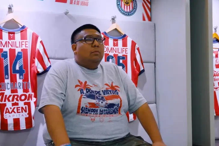 David Atemiz en el vestidor de Chivas / Foto: CONCACAF