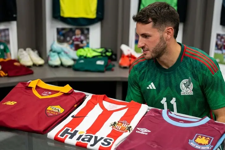 Sunderland, AS Roma y West Ham han estado interesados en los servicios de Santi Giménez