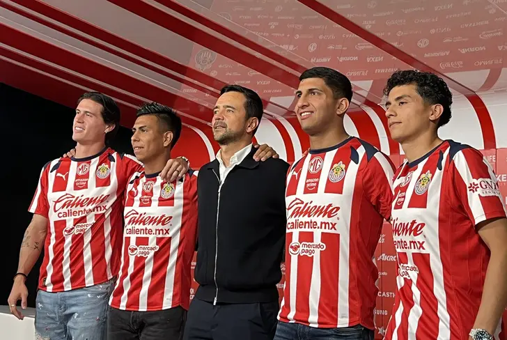 Javier Mier cosecha sus primeros éxitos en el mercado como directivo de Chivas