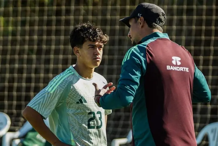 Anxo Peleteiro en sus entrenamientos con la Selección Mexicana