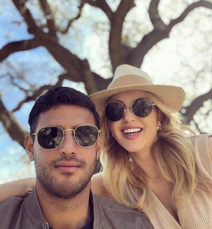 Carlos Vela y Saioa Cañibano (Foto: Instagram)
