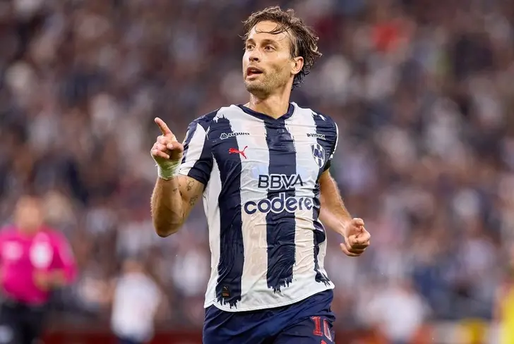 Sergio Canales puede ser un potencial socio para Djuka en Rayados