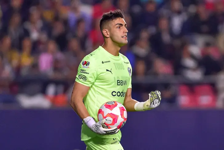 Santiago Mele sería el jugador "sacrificado" para darle lugar a Jonathan Rodríguez