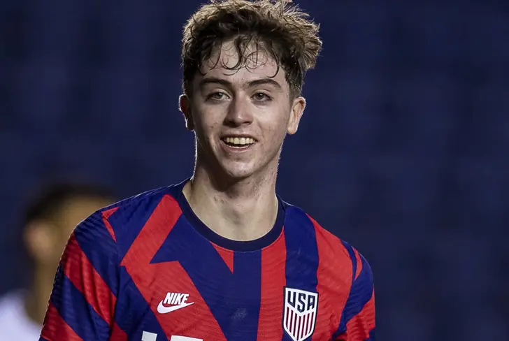Chivas lanza una oferta formal por el mexicoamericano Brian Gutiérrez