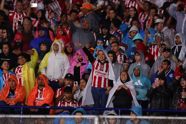 Chivas ha logrado invadir en varias ocasiones el Estadio Olímpico Universitario