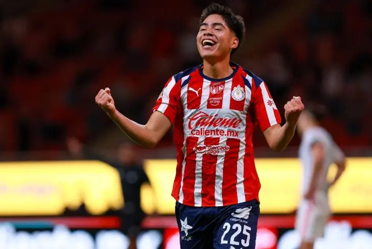 Samir Inda debutó con Chivas anotando un gol ante Necaxa
