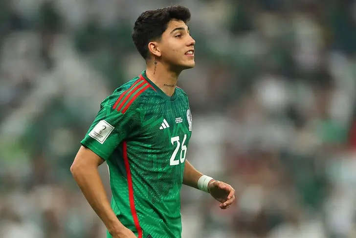 Kevin Álvarez se adueño de la banda derecha en el Mundial 2022