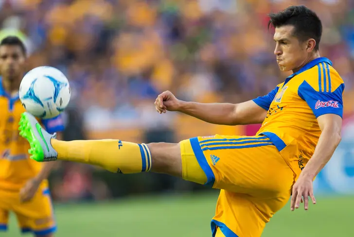 Jorge recordó cuando fue futbolista y le tocó jugar ante el.