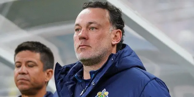 Gabriel Milito no se sintió conforme con la logística del club en el último parón por selección