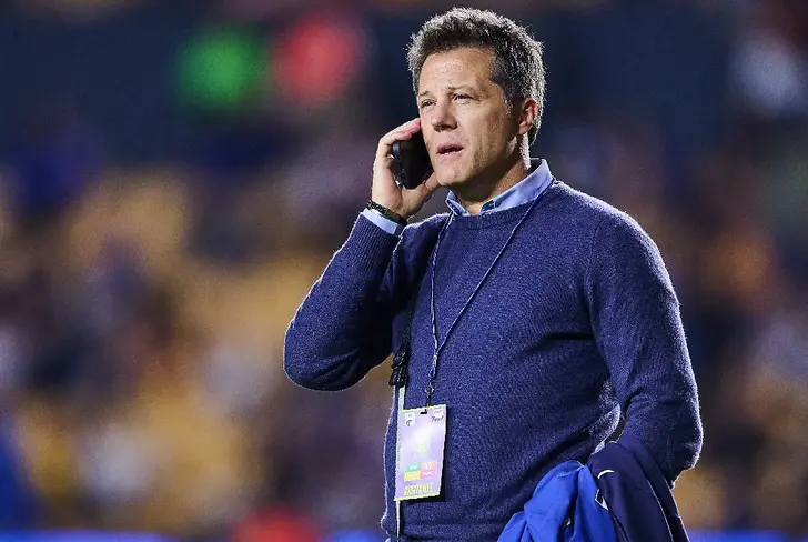 José Antonio Noriega estaría caminando por la cuerda floja en Rayados