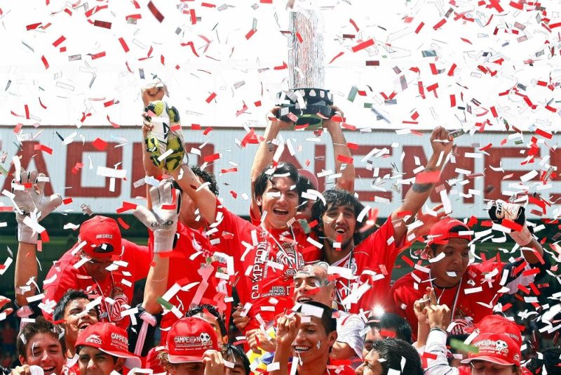 Toluca festejando un título más de Liga MX (Foto: Mexsport)